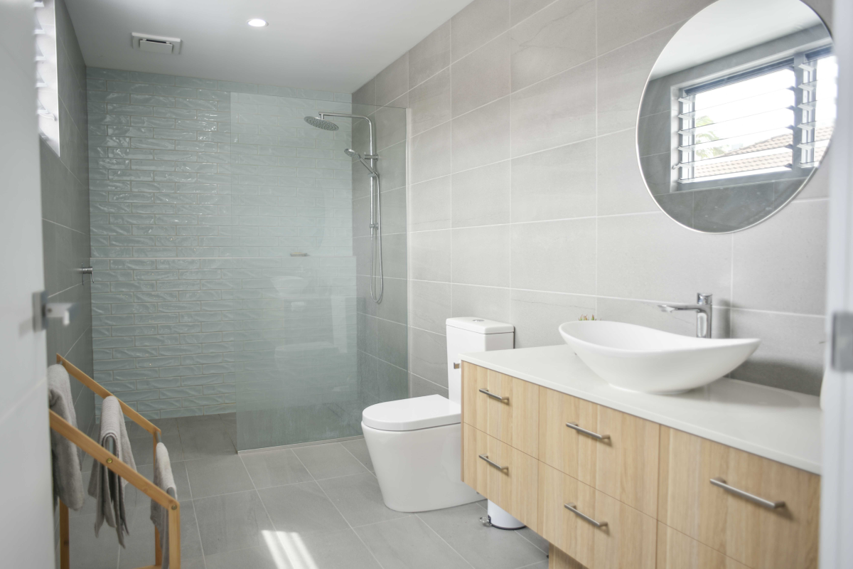 bathroom bathroom